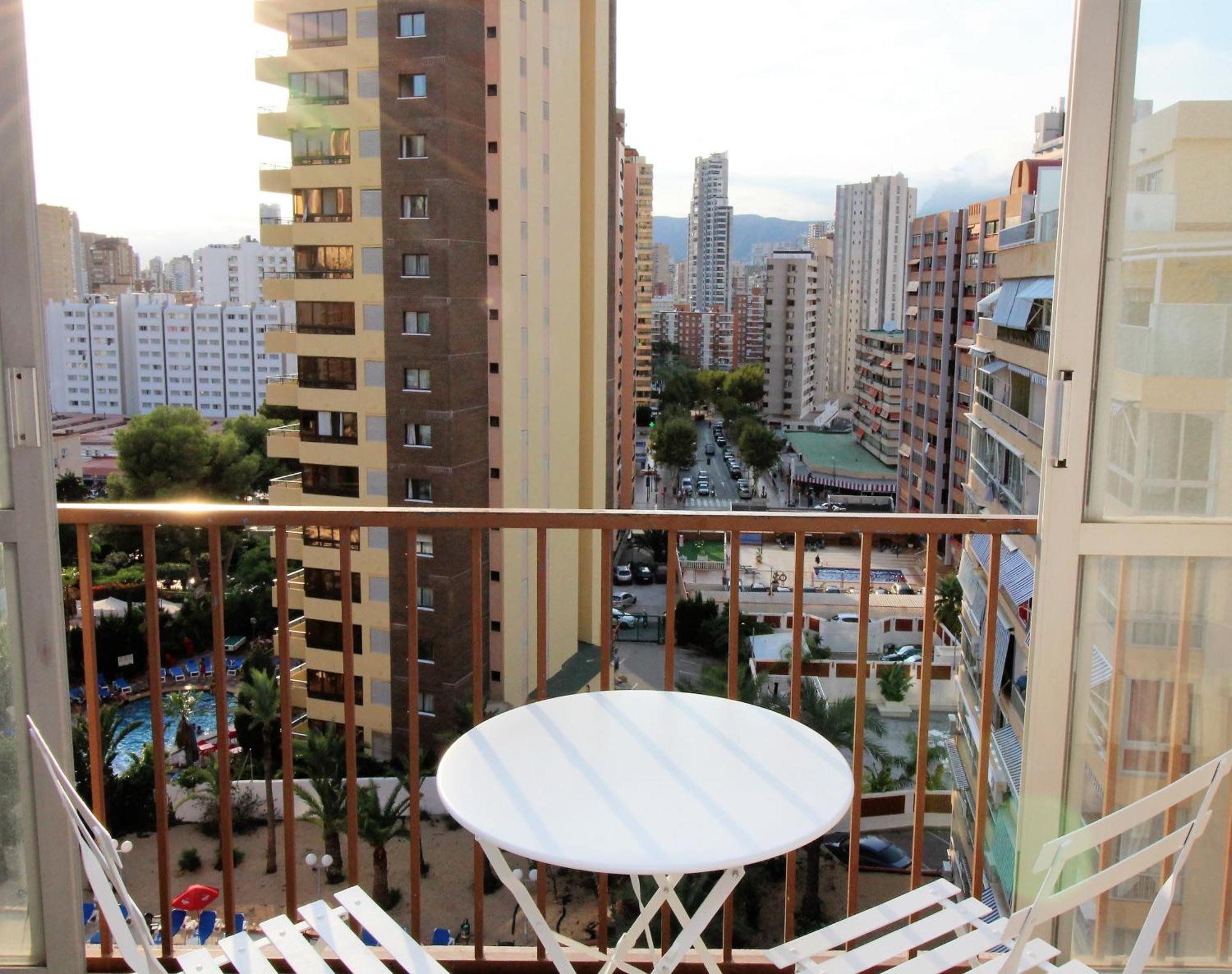 Bermudas 814 Apartment Бенидорм Екстериор снимка